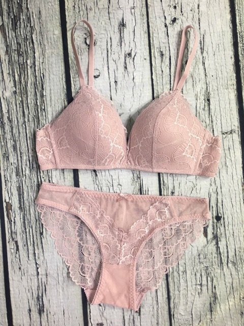 Bộ đồ lót KL ren không gọng, mút mỏng BL | BigBuy360 - bigbuy360.vn