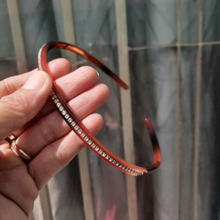 (sale trầy nhẹ)Bờm cài tóc đính hạt 1 hàng (nâu/đen)