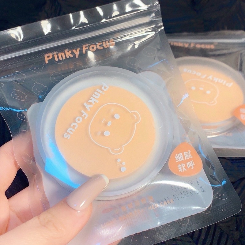 Phấn phủ dạng nén Pinky Focus tặng kèm bông mút