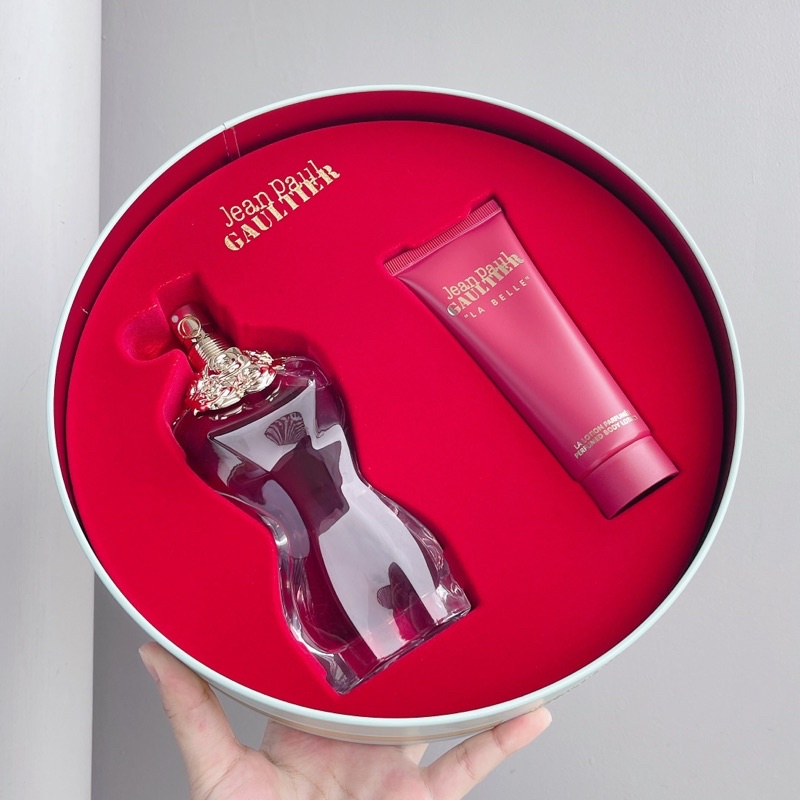 Set Nước hoa nữ Jean Paul Gaultier La Belle EDP 100ml kèm lotion 75ml Quyến rũ, ngọt ngào, nữ tính
