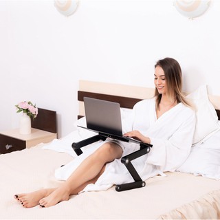 Bàn kê Laptop Xoay Đa Năng có bàn di chuột Chill Desk - Retail Boss