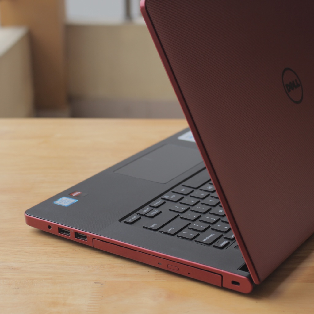 Laptop DELL V3459 14.1" 2.80GHz 8G 240G SSD