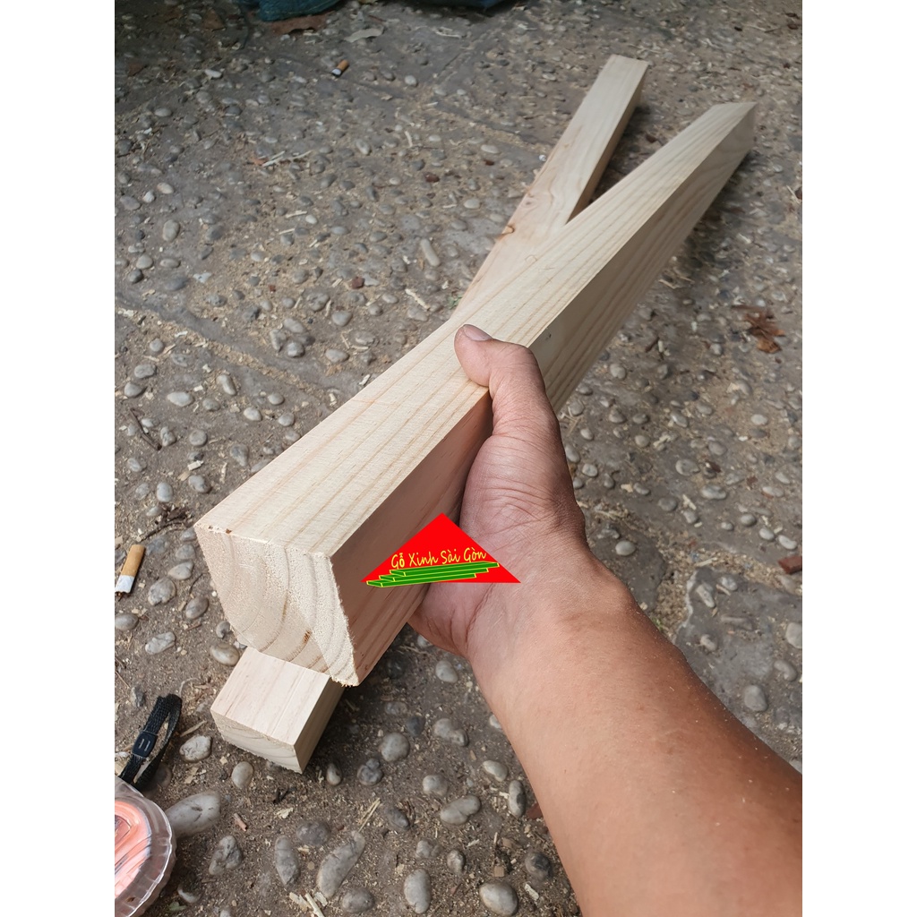 Thanh gỗ thông vuông 5x5cm,dài 80cm bào láng 4 mặt rất chắc chắn phù hợp dùng đóng bàn, ghế,khung sườn,decor...