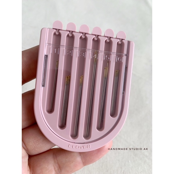 Hộp Kim Quilt Chần Áp Vải Clover Nhật-20 Cây