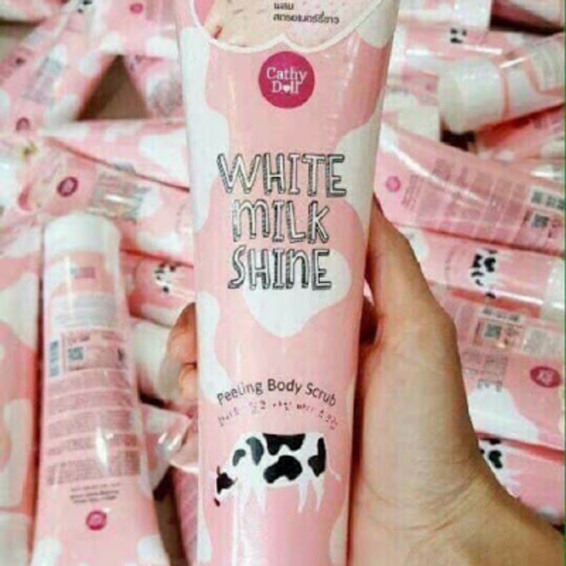 Tẩy tế bào chết sữa bò Cathy Doll White Milk Shine Peeling Body Scrub 320ml