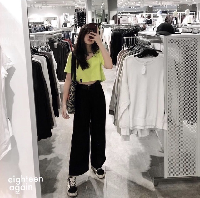 ÁO VEE CROP | BigBuy360 - bigbuy360.vn