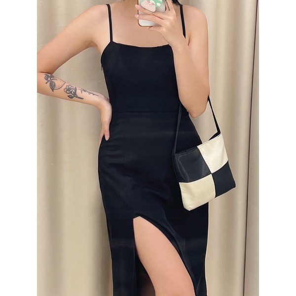 Naked By V - Váy midi đen dáng ôm xẻ tà Midnight Dress