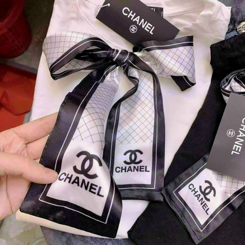 Áo thun phôm rộng giấu quần Thêu Gấu NƠ UN