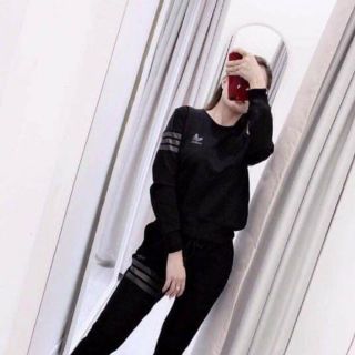 Bộ nỉ nữ adidas chất Umi siêu đẹp