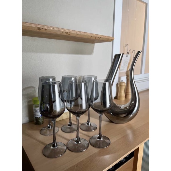 Set bình thở và ly vang thuỷ tinh màu xám sang trọng - Ly vang đỏ phong cách Bắc Âu