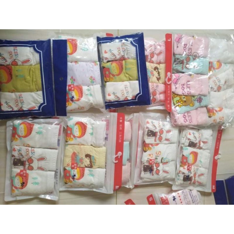 Quần chip đùi QC đẹp cho bé mặc váy