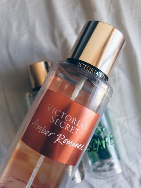 &lt;BL&gt;Xịt Thơm Body Mist Victoria’s Secret - AMBER ROMANCE