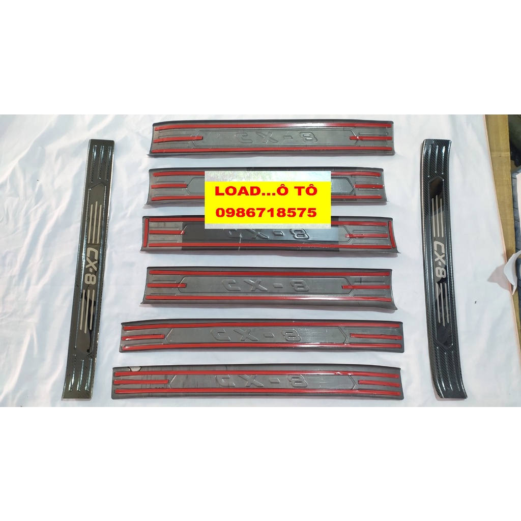 Ốp Bậc Cửa, Nẹp Bước Chân Trong Ngoài Xe Mazda CX8 2022-2019 Vân Carbon Cao Cấp