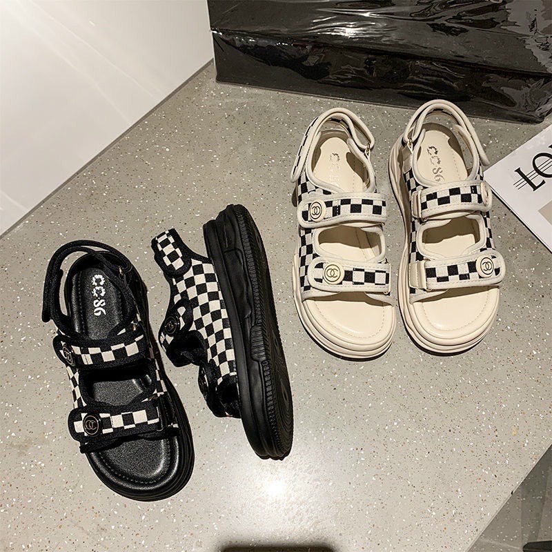 Sandal quai hậu đính cúc mã CD54