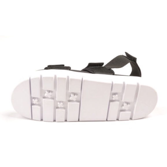 Giày sandal nam KEEDO KDA01 quai chéo đi chơi, đi học, du lịch