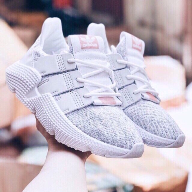 Giày adidas prophere trắng hồng