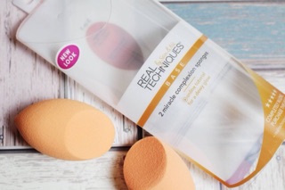 Set 2 Mút Tán Nền Real Techniques