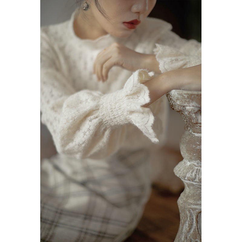 Áo ren tay loe cổ đứng phong cách retro