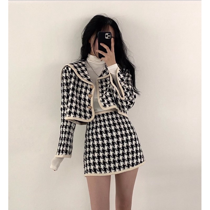 SET ÁO KHOÁC CROPTOP CỔ THUỶ THỦ VÀ CHÂN VÁY HOẠ TIẾT CARO