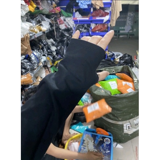 Đầm ôm body xẻ tà 2 bên tay dài xỏ ngón chất thun Borip loại 1 không xù lông Cam Kết Hàng Y Hình ( Size từ 40-53kg )