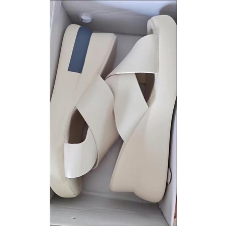 Sandal ĐẾ XUỒNG NỮ TÔN DÁNG