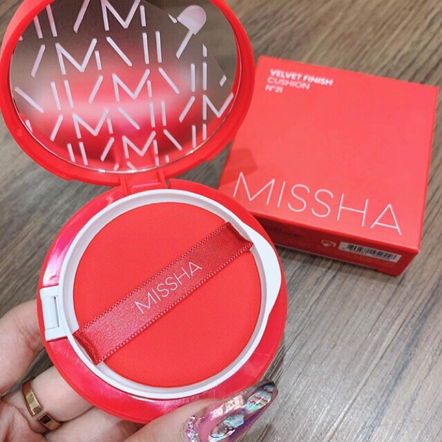 Phấn nước Missha Velvet Finish Cushion SPF50+ PA+++ kiềm dầu (Phấn misha màu đỏ) PN01 | BigBuy360 - bigbuy360.vn
