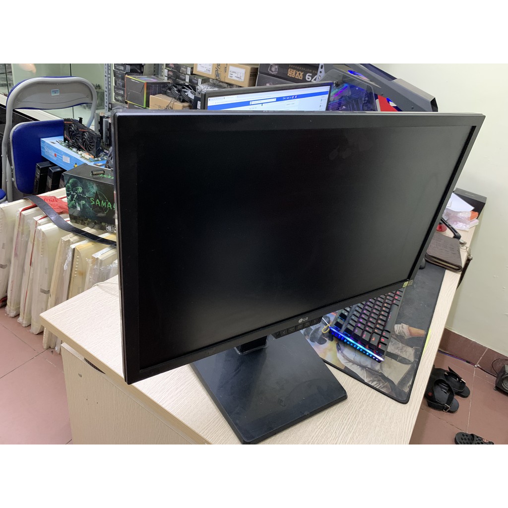 Màn Hình LG 24GM77-B Gaming 144Hz - Chân Hơi
