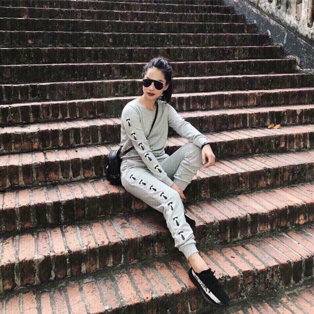 Bộ quần áo fendi