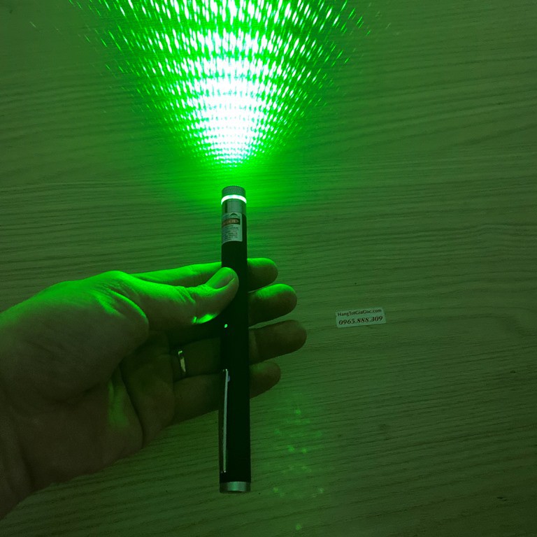 Đèn pin laser tia xanh mini 203 cực đẹp, chiếu tia và chiếu chùm, sạc USB tiện dụng