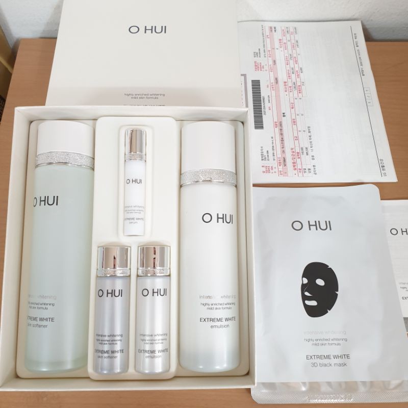 SET DƯỠNG TRẮNG DA OHUI EXTREME WHITE SNOW VITAMIN.