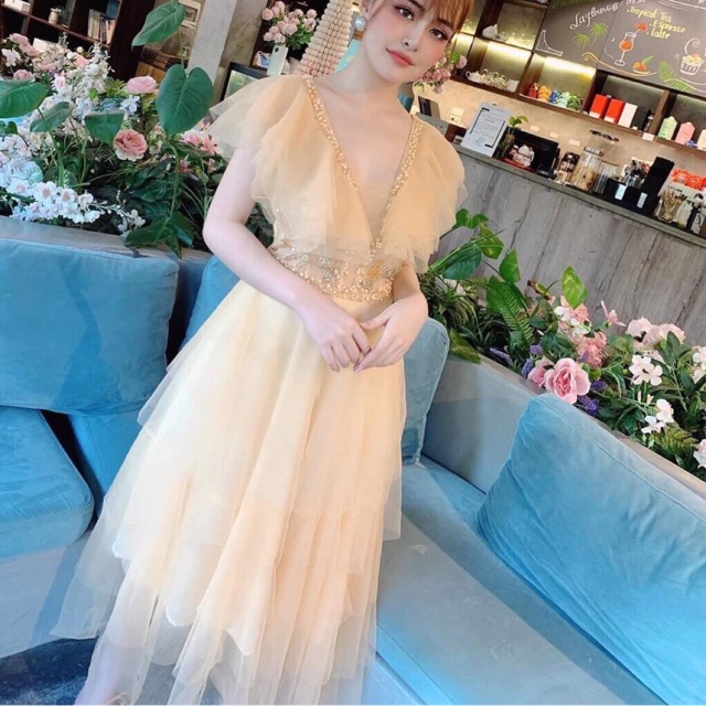ẢNH _ VIDEO 10000% Đầm xoè xếp tầng kết cườm ngọc