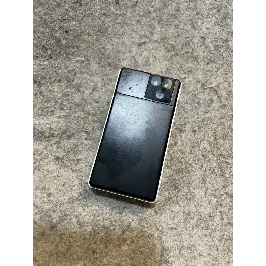 Điện thoại Porsche Desigh P9521 chính hãng