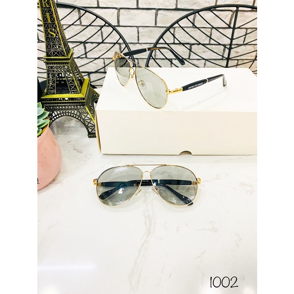 Mắt kính Unisex đổi màu Dẻo tròng polarized loại 1 | BigBuy360 - bigbuy360.vn