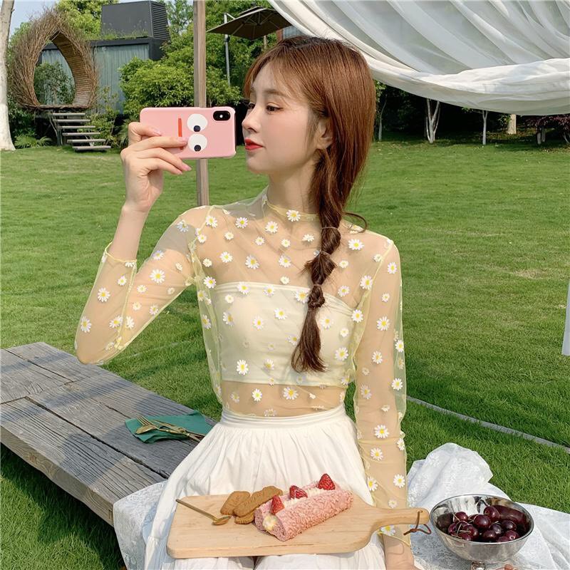 ÁO LƯỚI DÀI TAY HÌNH HOA CÚC NHÍ FORM RỘNG - SET ÁO VOAN LƯỚI + ÁO 2 DÂY TRẮNG ĐEN