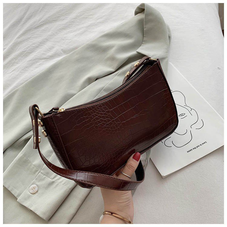 Túi đeo vai thiết kế thời trang sang trọng dành cho bạn nữ IELGY