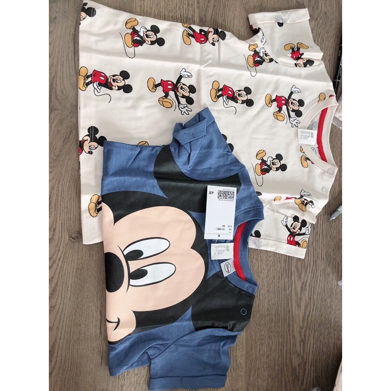 Set 2 áo mickey cho bé HM