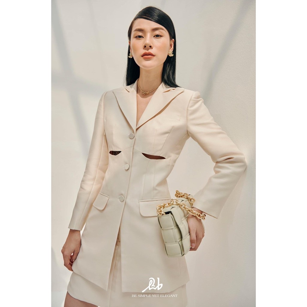 H2B-Áo Blazer VICKY cut ngực màu kem | BigBuy360 - bigbuy360.vn