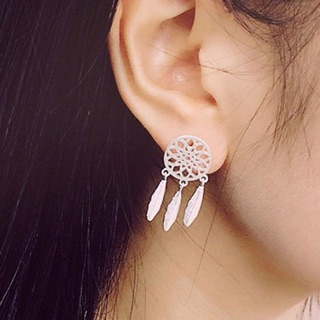 Bông tai hình dream catcher tua rua