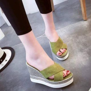 Dép đế xuồng