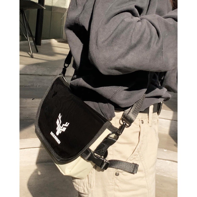 Túi đeo chéo : LOGO SHOULDER BAG | BigBuy360 - bigbuy360.vn