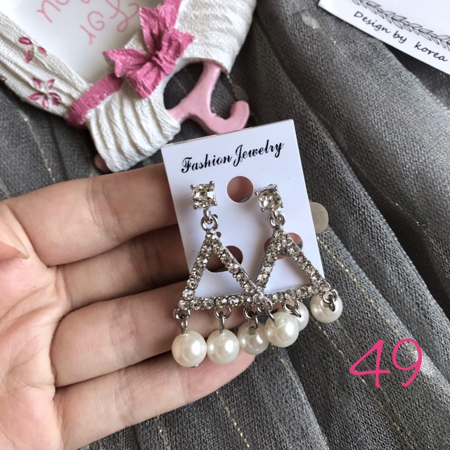 FREESHIP❤️Bông Tai Đính Đá và Hạt Hình Tam Giác M49