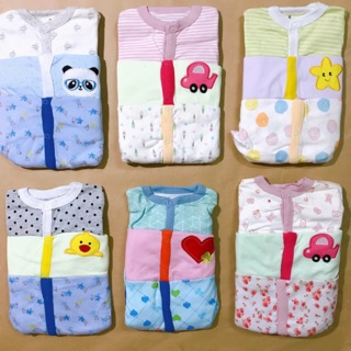 Set 3 body dài tay liền tất Carter’s cho bé sơ sinh