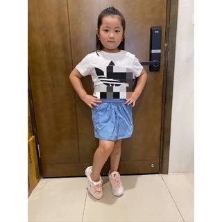 Giầy trẻ em