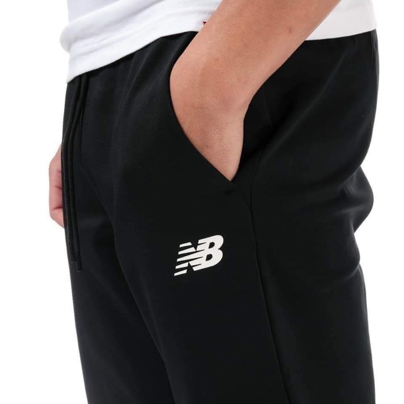 Quần gió NB dư xịn
