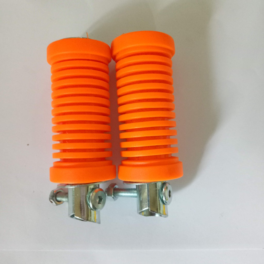 Bộ gác chân trước và sau cao su màu cho xe số