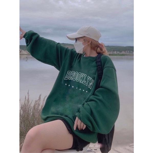 Áo Sweater chữ Ngực Màu xanh, Áo Nỉ Nữ BROOKLYN Cổ Tròn Form Rộng Tay Phồng Siêu xinh