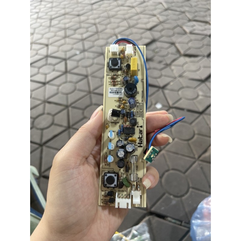 Bo mạch quạt treo Trần hatari tháo máy