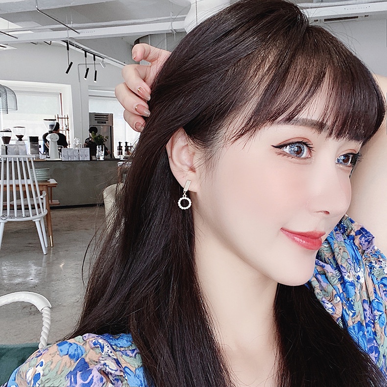 Khuyên Tai Nữ Trang Tạo Hình Độc Đáo