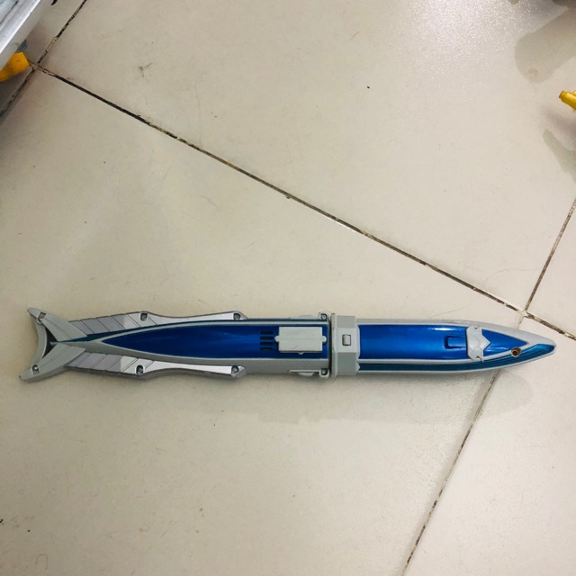 Đồ chơi siêu nhân kiếm cá