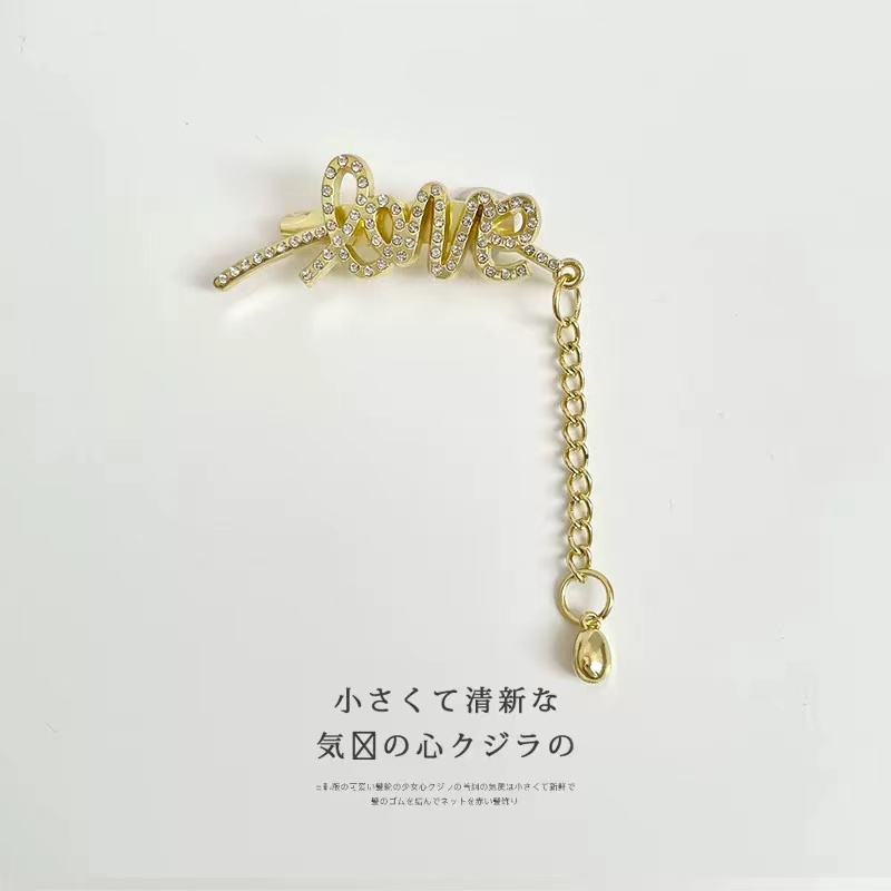 Ghim Cài Áo Hình Viên Gạch Độc Đáo